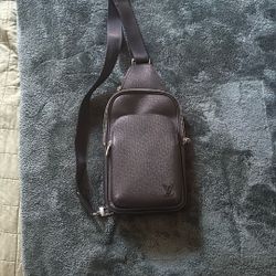 Louis Vuitton Sling Bag (Men’s)
