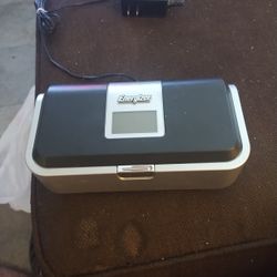 Energizer Battery Charger 