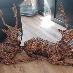 Hand crafted deers