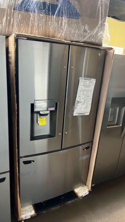 NEW OPEN BOX LG FRENCH STYLE REFRIGERATOR