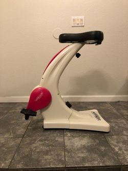 Smooth Fitness Sit N Cycle Exercise Bike Home Exercise Machine

In excellent used condition, adjusting from light to heavy, levels 1 - 8

Measurements