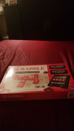KID'S ELECTRIC SCORIN SCRABBLE HASBRO GAME!!!!!