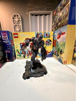 Marvel Zombie Captain America Statue