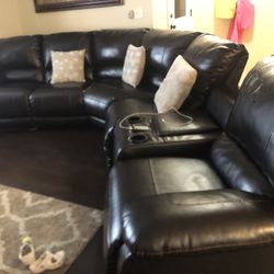 Sectional Electric !  Masage , USB Charger
