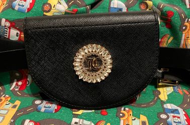 Juicy Couture Black Belt Pouch with Rhinestones-Pick Up Only Highland Park 90042 (Size L/Xl )