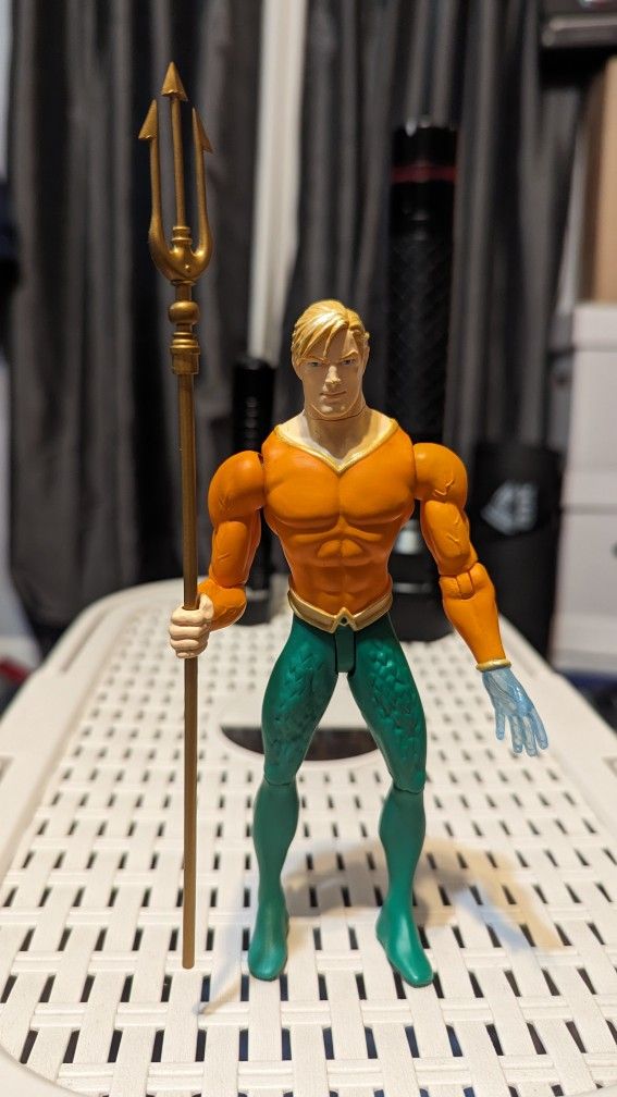 2003 DC Direct JLA Aquaman Action Figure Justice League of America
