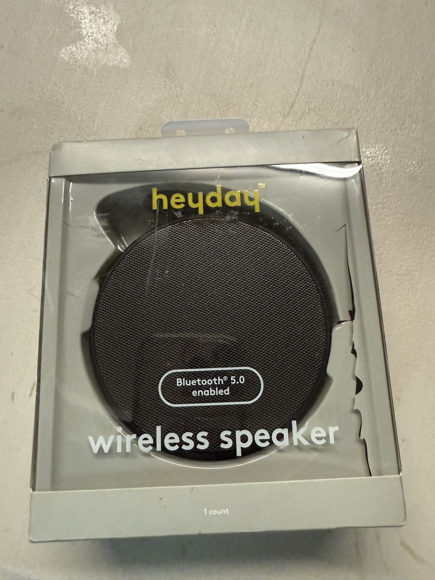 Heyday Round Bluetooth Wireless Speaker