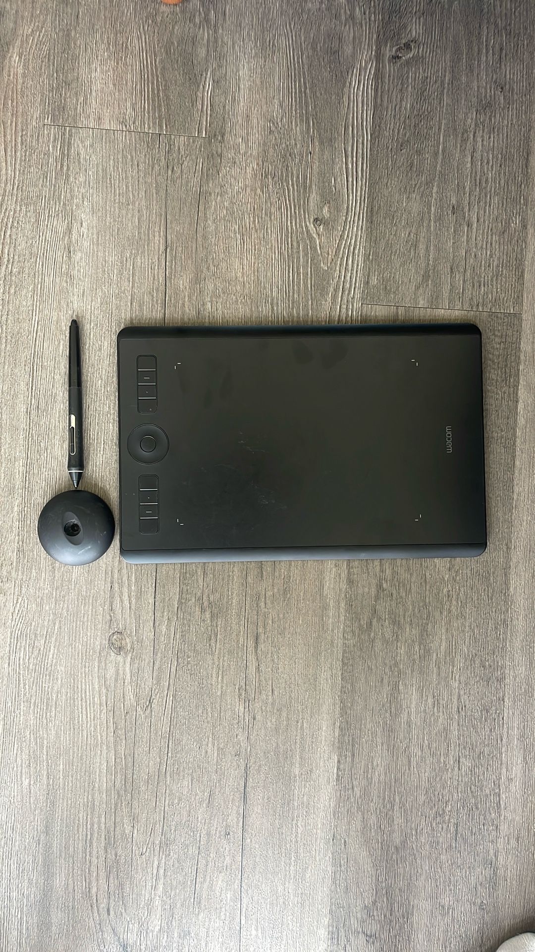 Wacom Intuos Pro Pen Tablet