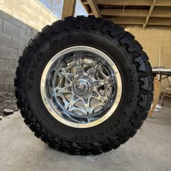 8 Lug Wheels 35x12.5x18