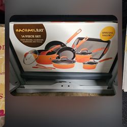 RACHAEL RAY 14 PIECE SET BRAND NEW  IN BOX NEVER OPENED