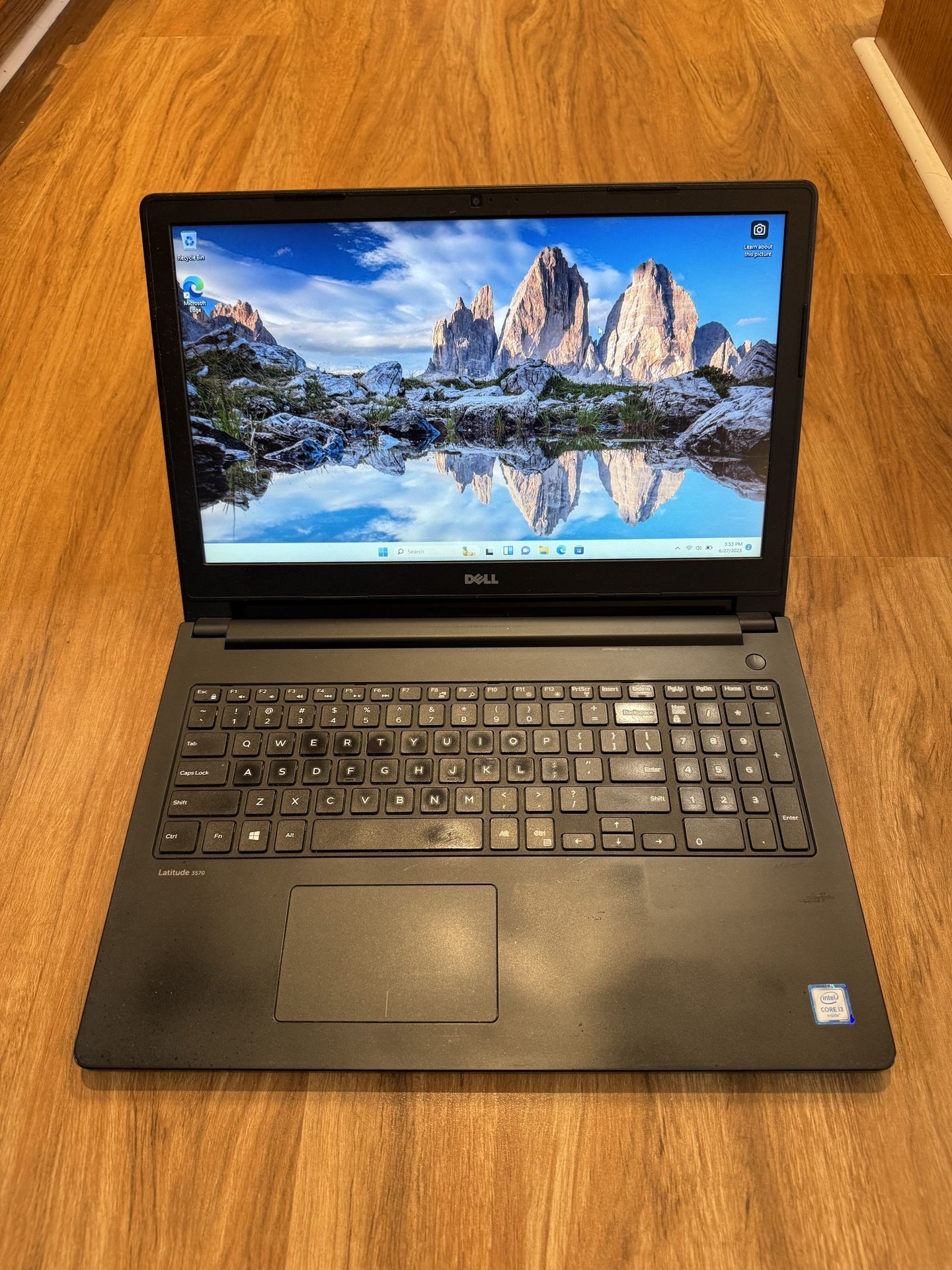 Dell Latitude 3570 core i3 6th gen 16GB Ram 256GB SSD Windows 11 Pro 15.6” HD Screen Laptop with charger in Excellent Working condition!!!! Specifica