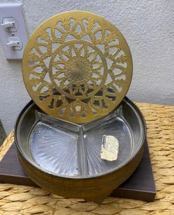 COFRE ANTIGUO DE BRONCE Y CRITAL