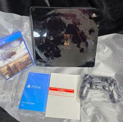 Sony PlayStation 4 Slim - Final Fantasy XV Luna Edition 1 TB Japanese Edition