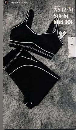 Gray alo leggings and sports bra set