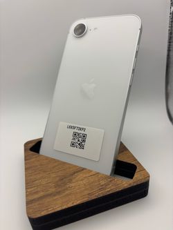 Apple iPhone 16e - 128 GB - Unlocked - 100%+ Battery Excellent Condition