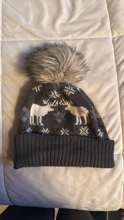 Green Knit Beanie with Faux Fur Pom-Pom