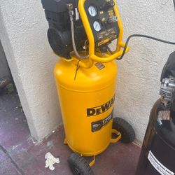 Dewalt 26 Gal. 175 PSI Ultra Quiet Portable Electric Air Compressor