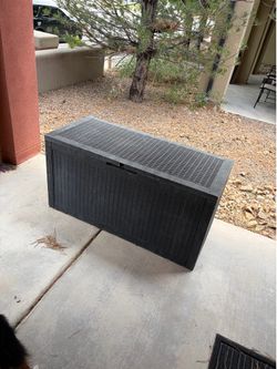 100 gallon deck box
