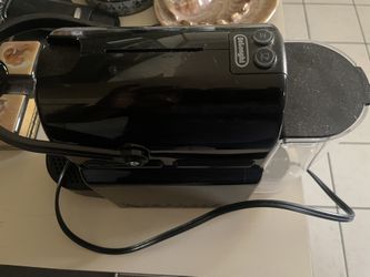 Delonghi Nespresso Maker 