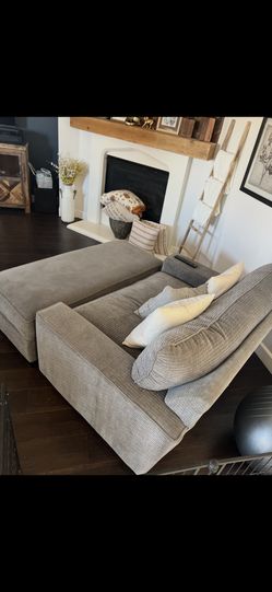 Sofa W Ottoman