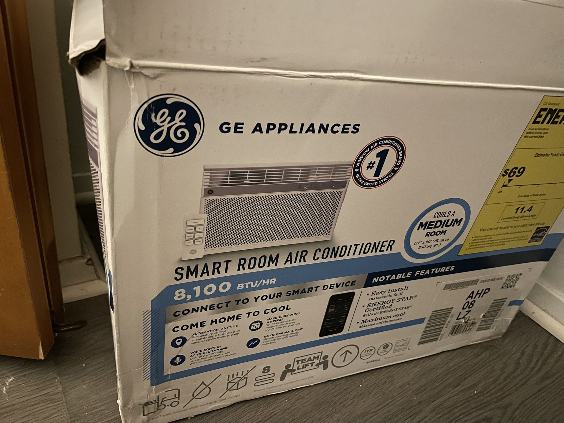 GE Smart Room Air Conditioner 8100BTU/hr