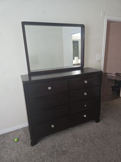 Dresser,  roperoo,