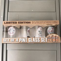 Set of (4) pint glass set - new