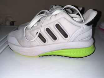 4.5 Adidas EQ21 kids Shoes