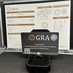 Moissanite Engagment RingVVS1 Moissanite Engagement Ring