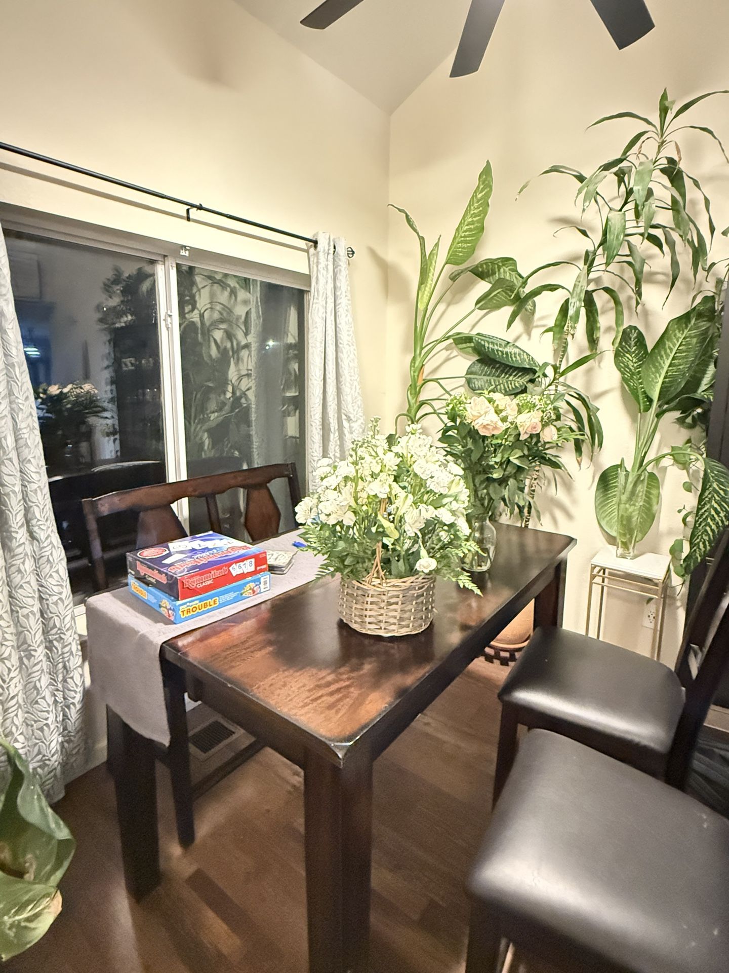Dining Table With Bench And Chairs 