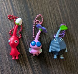 Nintendo Capsule Toy Pikmin Keychains from Japan