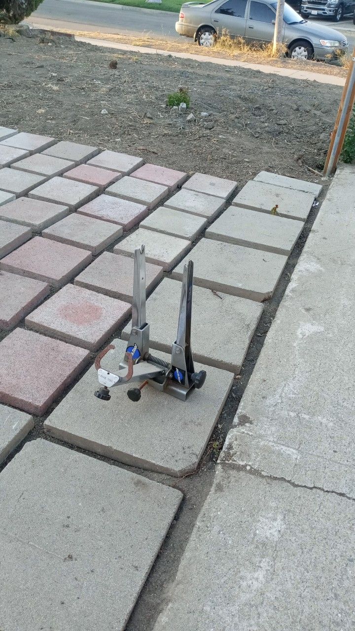 Park Tool Truing Stand