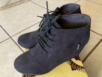 Black booties size 7