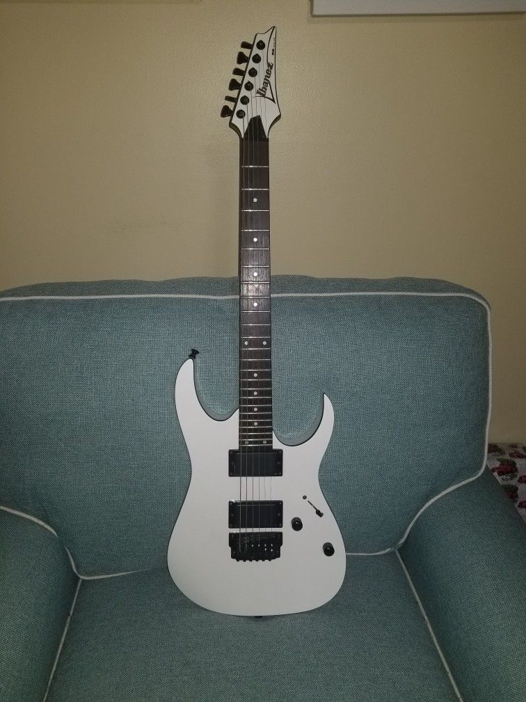 White Ibanez Rg2ex2 Electric Guitar Shredder