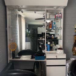 Hairstylist Vanity 