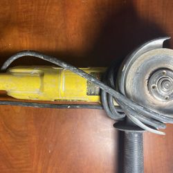 DeWalt D28110 4-1/2" Angle Grinder Corded