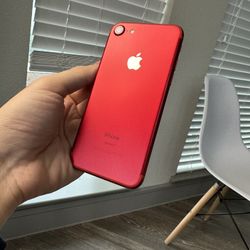 Apple iPhone 7 128GB Unlocked To Any Carrier! 