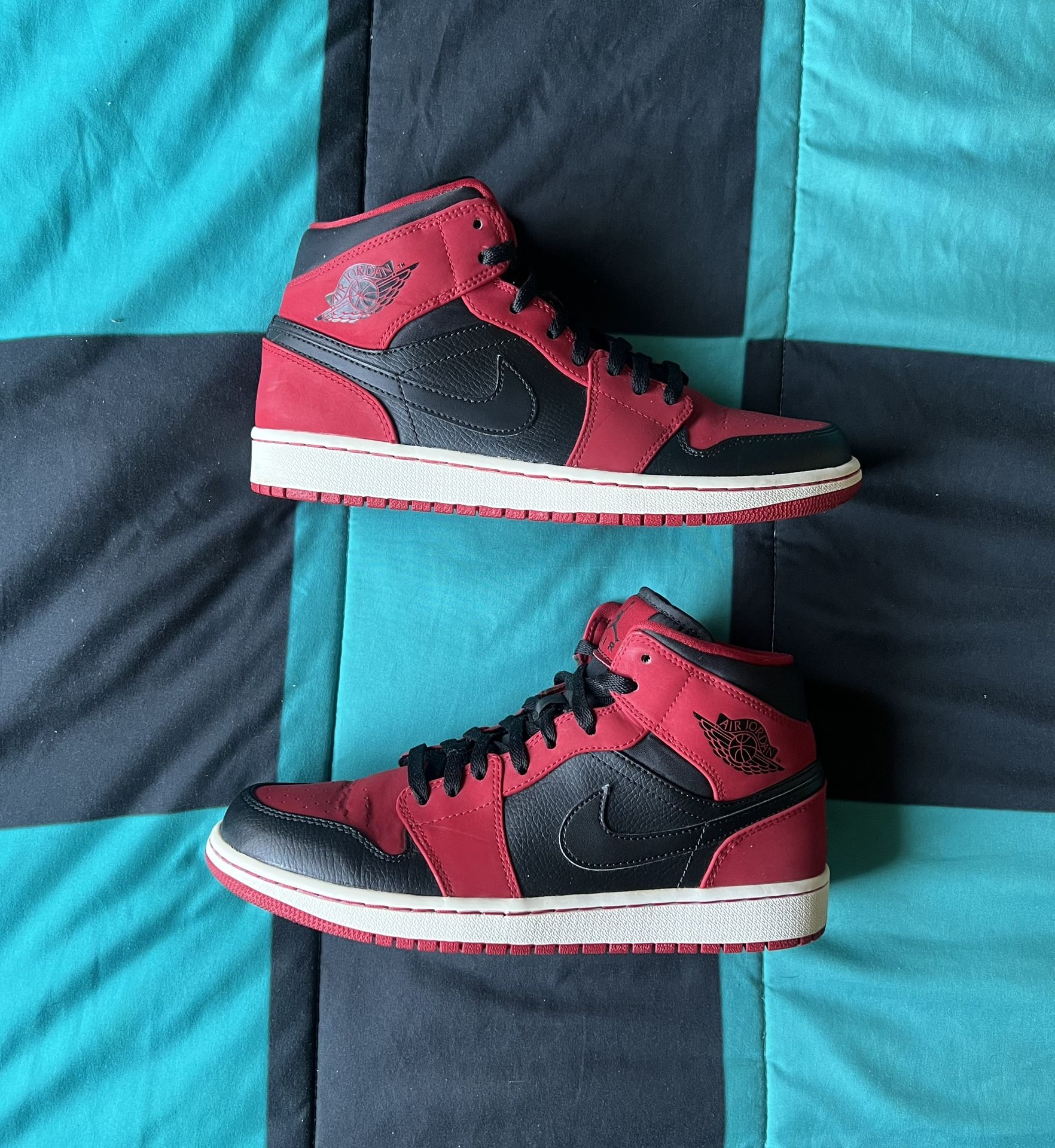 Men’s Air Jordan 1 Mid Size 9