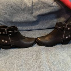 Black Boots - Women’s