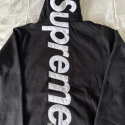 Supreme Hoodie Satin Appliqué size Medium 
