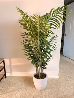 Artificial Palm Tree, 6FT Tall Fake Plant, Faux Tropical Areca Tree