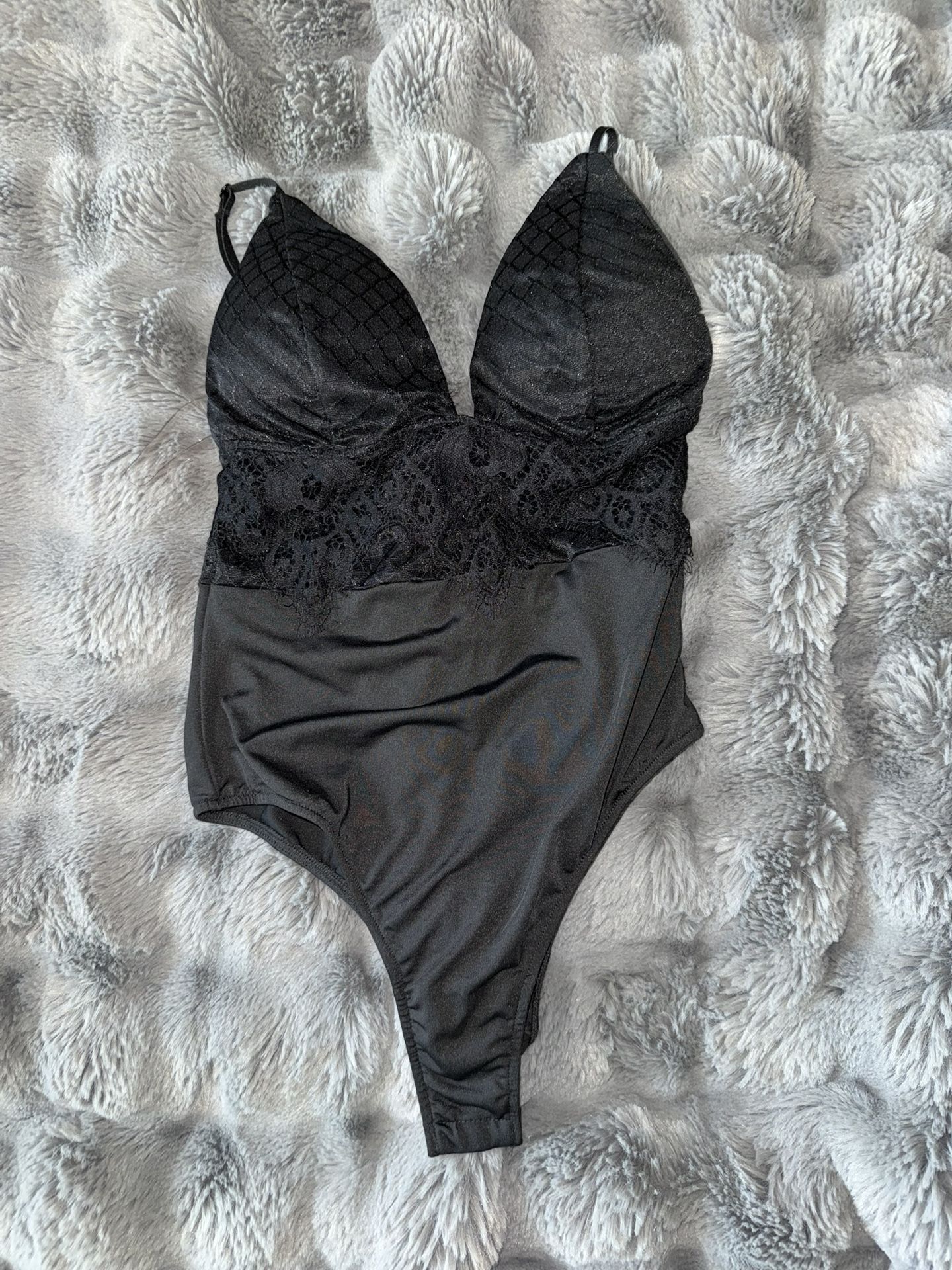 Fashion Nova Black Bodysuit