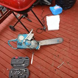 Vintage gear drive chainsaw