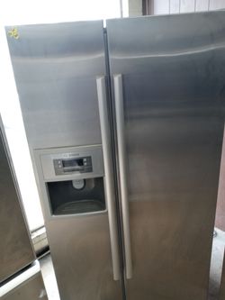 Bosh Refrigerator Side by side Stainless steel-Free delivery 