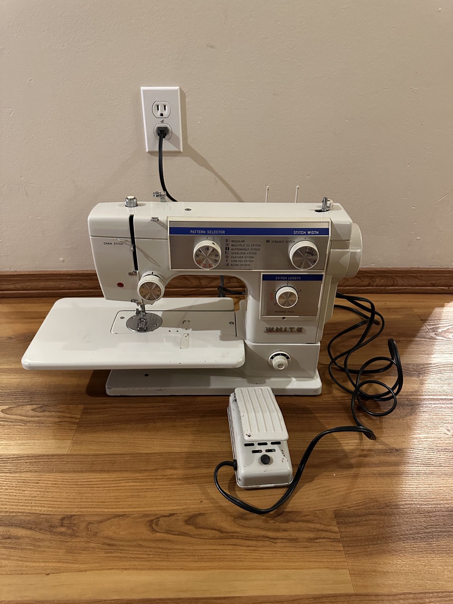 White 742 Sewing Machine