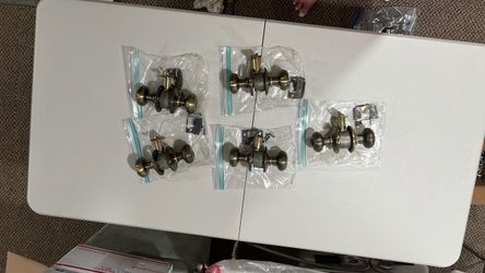 Door knobs - Schlage