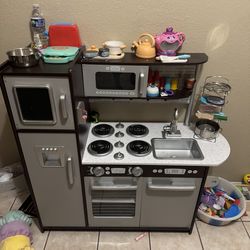 Toy Kitchen