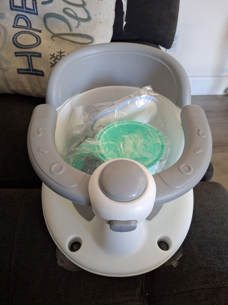 Baby Seat For Bathing New !