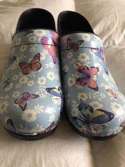 Sanita Clogs 