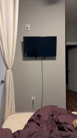 ROKU TV